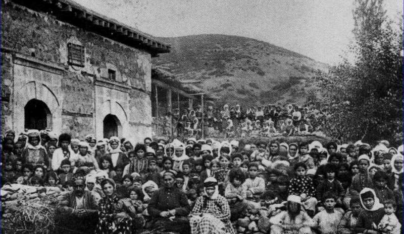 Lebanese people in Mount Lebanon, during the famine of WW1