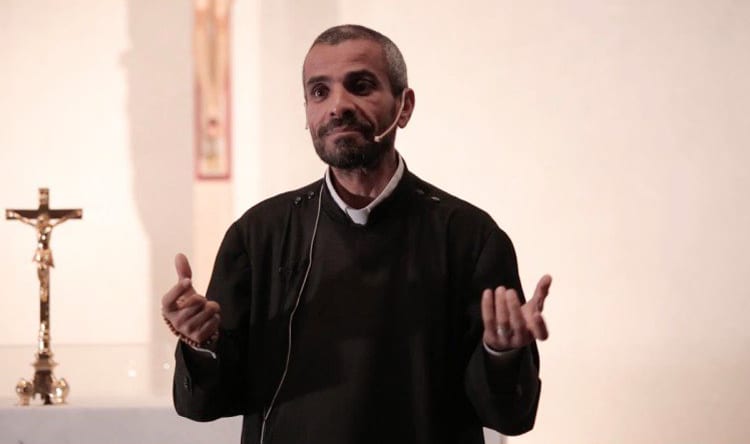 Video: Priest Flies Over Lebanon to Bless it Against Coronavirus 1
