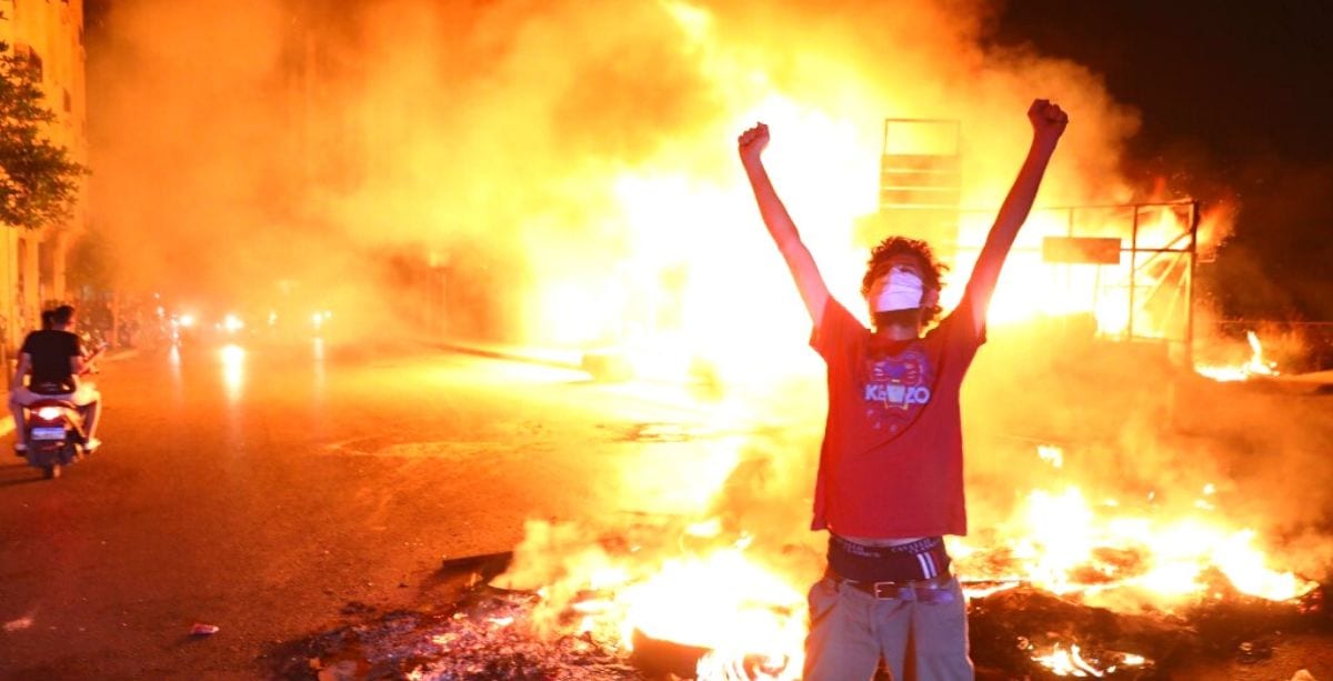 Furious Protesters Set The Lebanese Central Bank On Fire