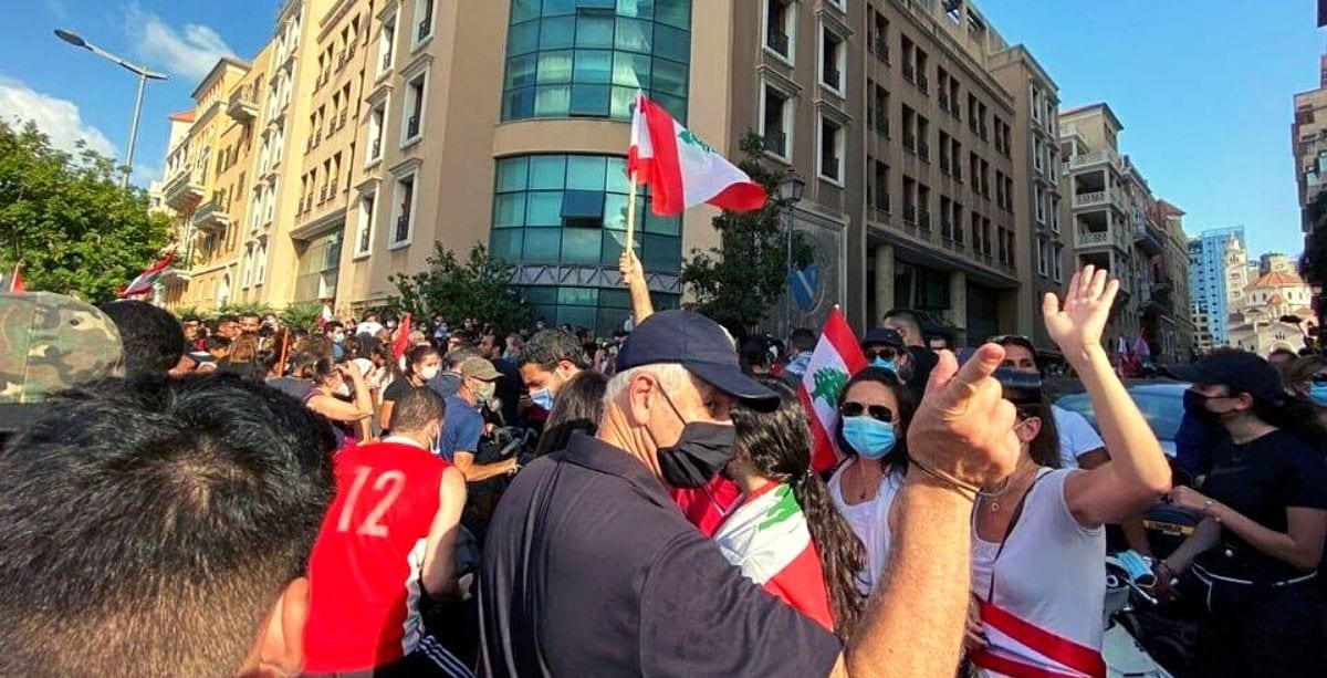 Protesters Take Over Ministry of Economy and Trade building in Beirut