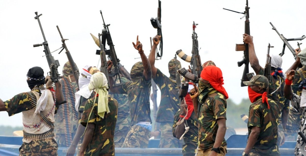 Pirates Want $1.5 Million To Release 3 Lebanese Hostages.
