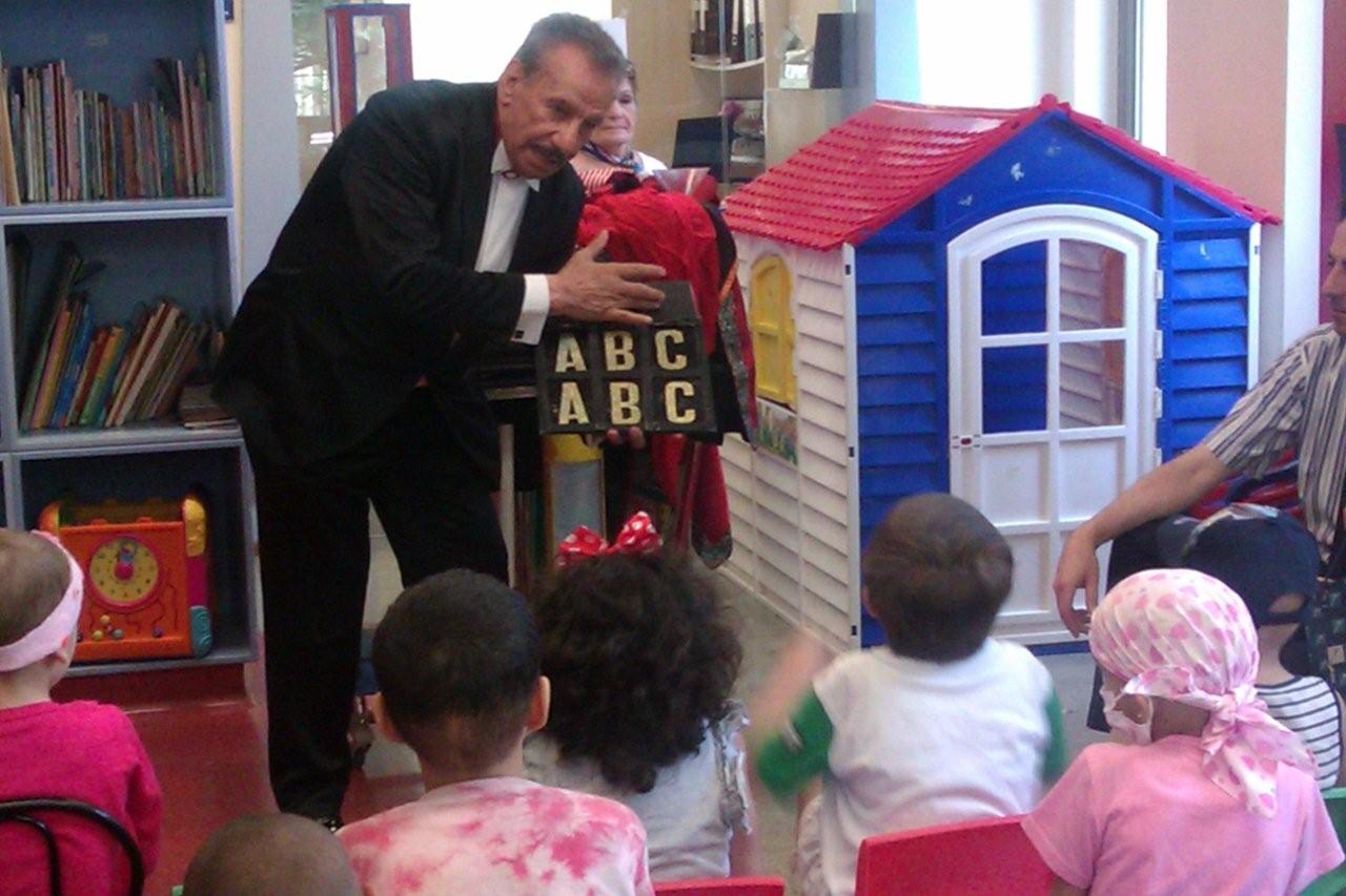 Lebanon’s Popular Magician Dr. Mickey Passed Away 6