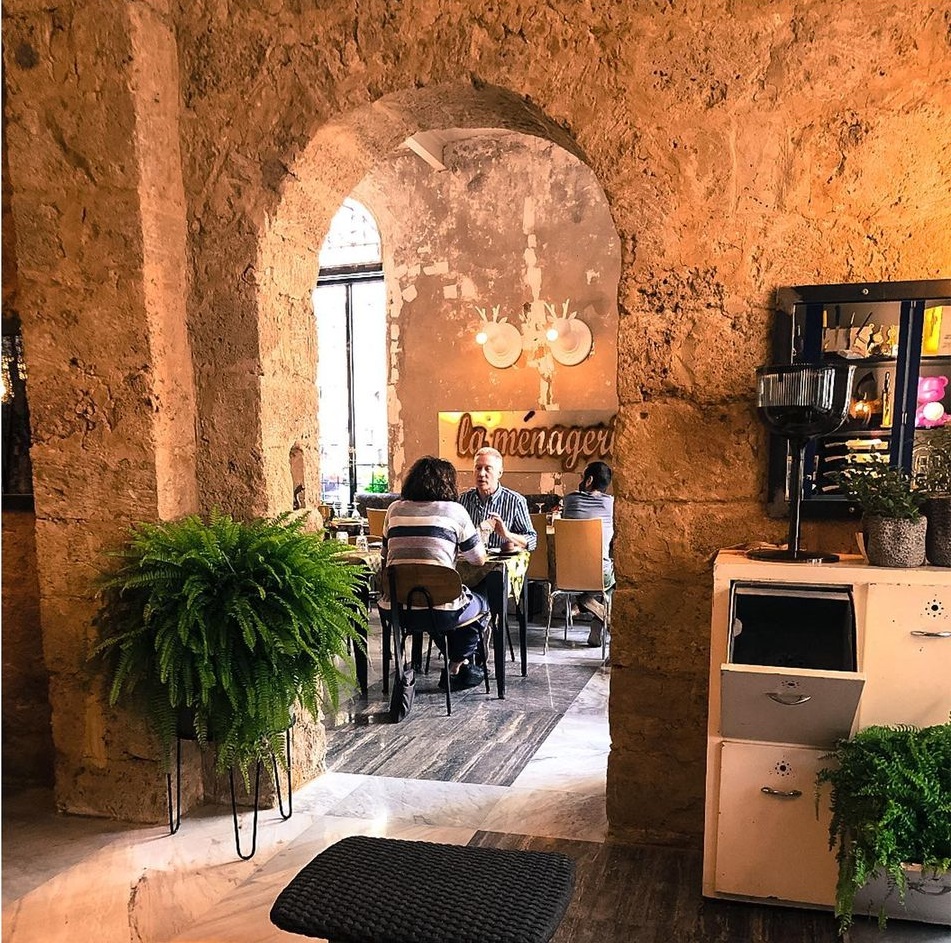 20 Gorgeous Restaurants To Go On A Date In Lebanon 2