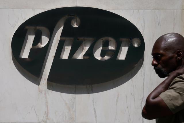 Samir Sfeir Becomes First Lebanese Artist To Take Coronavirus Vaccine 1 Lebanese composer Samir Sfeir announced that he had taken the Pfizer-BioNTech, vaccine, becoming the first Lebanese musician to take a coronavirus (COVID-19) vaccine.