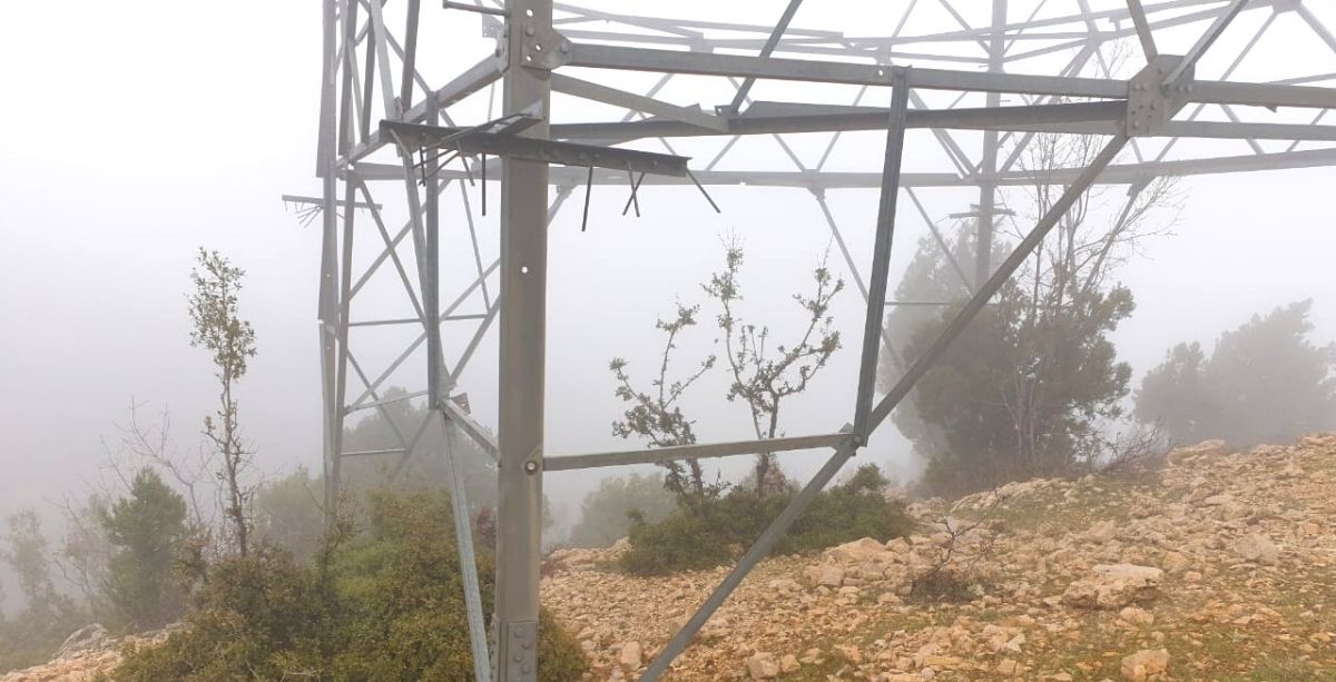 Transmission Tower In Lebanon Falls Over After Its Corners Were Stolen