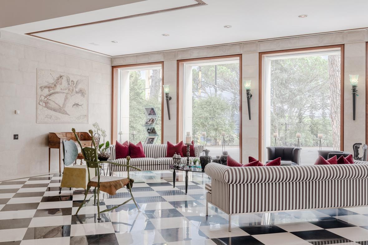 10+ Inside Looks At Lebanese Family Homes 1