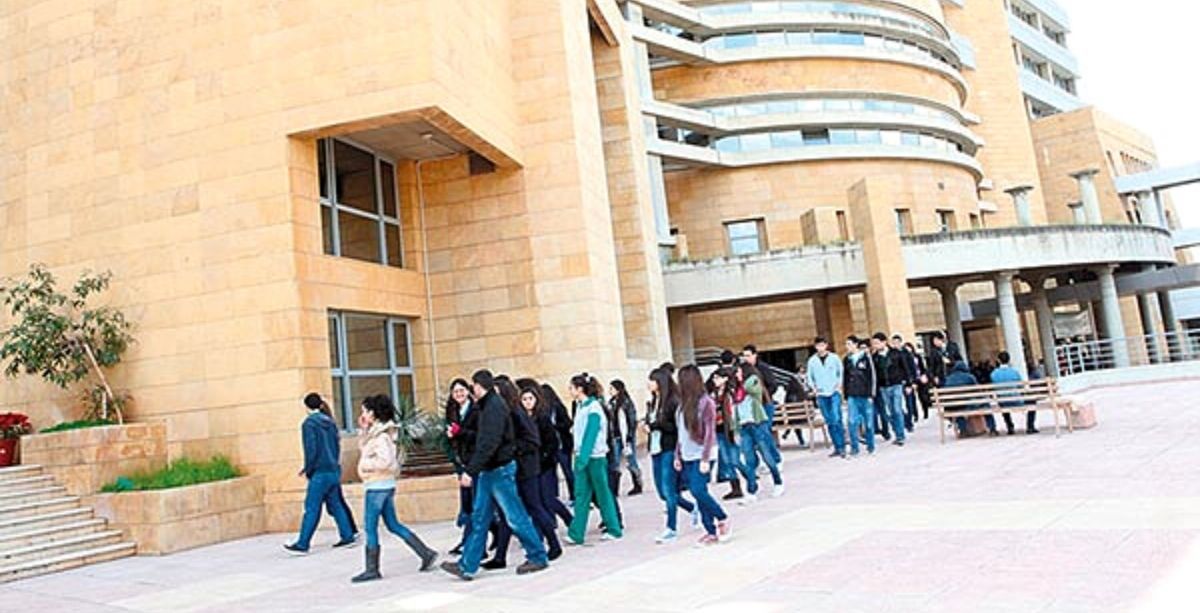 How The Beirut Blast Derailed The Lives Of Lebanese Students 2 Sagesse University Now Has A Secular Club