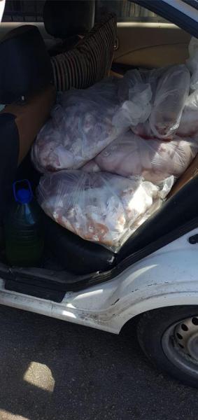 An Internal Security Forces (ISF) policeman recently stopped a white Nissan car that was reeking of poultry, the ISF said in a statement on Wednesday.