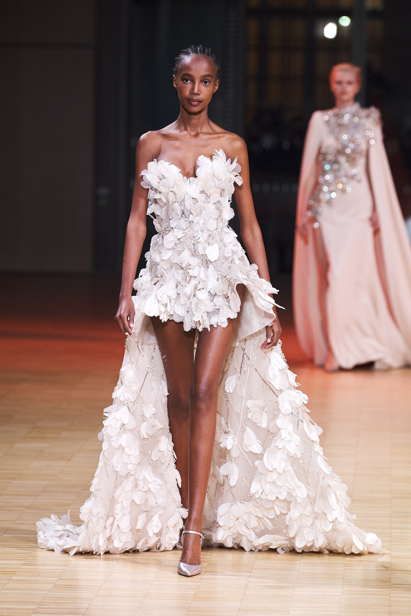 Elie Saab's Summer 2022 Collection Dazzled The Runway At Paris Haute Couture Week 6