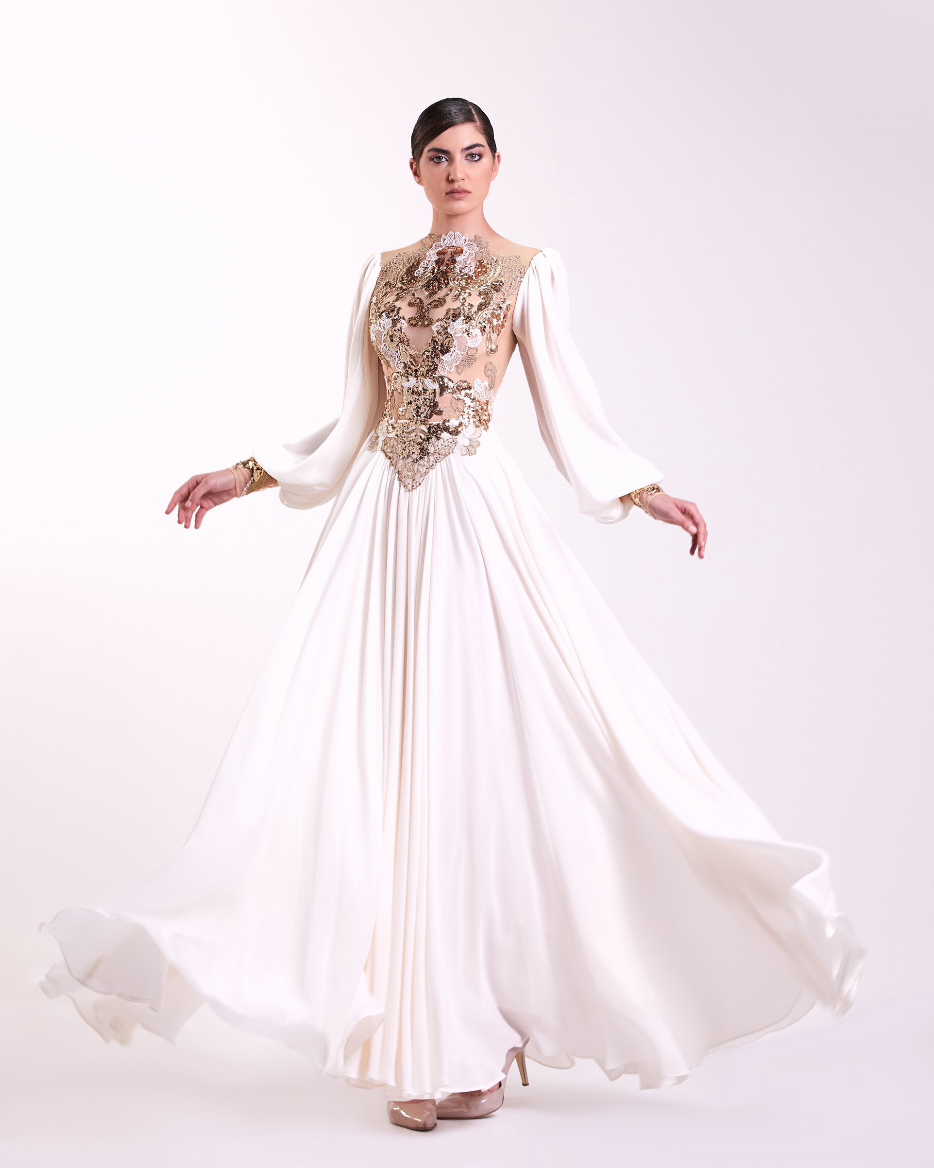 Edward Arsouni Released A Collection Of Feminine Gracefulness For Spring/Summer 2022 6