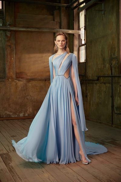 A Peek At Tony Ward's Aphrodisian Collection For Fall-Winter 2022-23