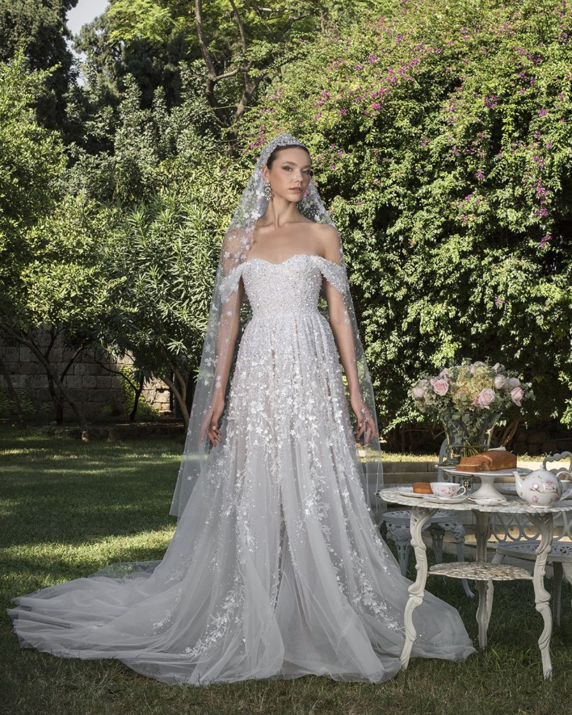 Georges Hobeika's Bridal Collection For Fall 2022 Is Nothing Short Of Fabulous 3