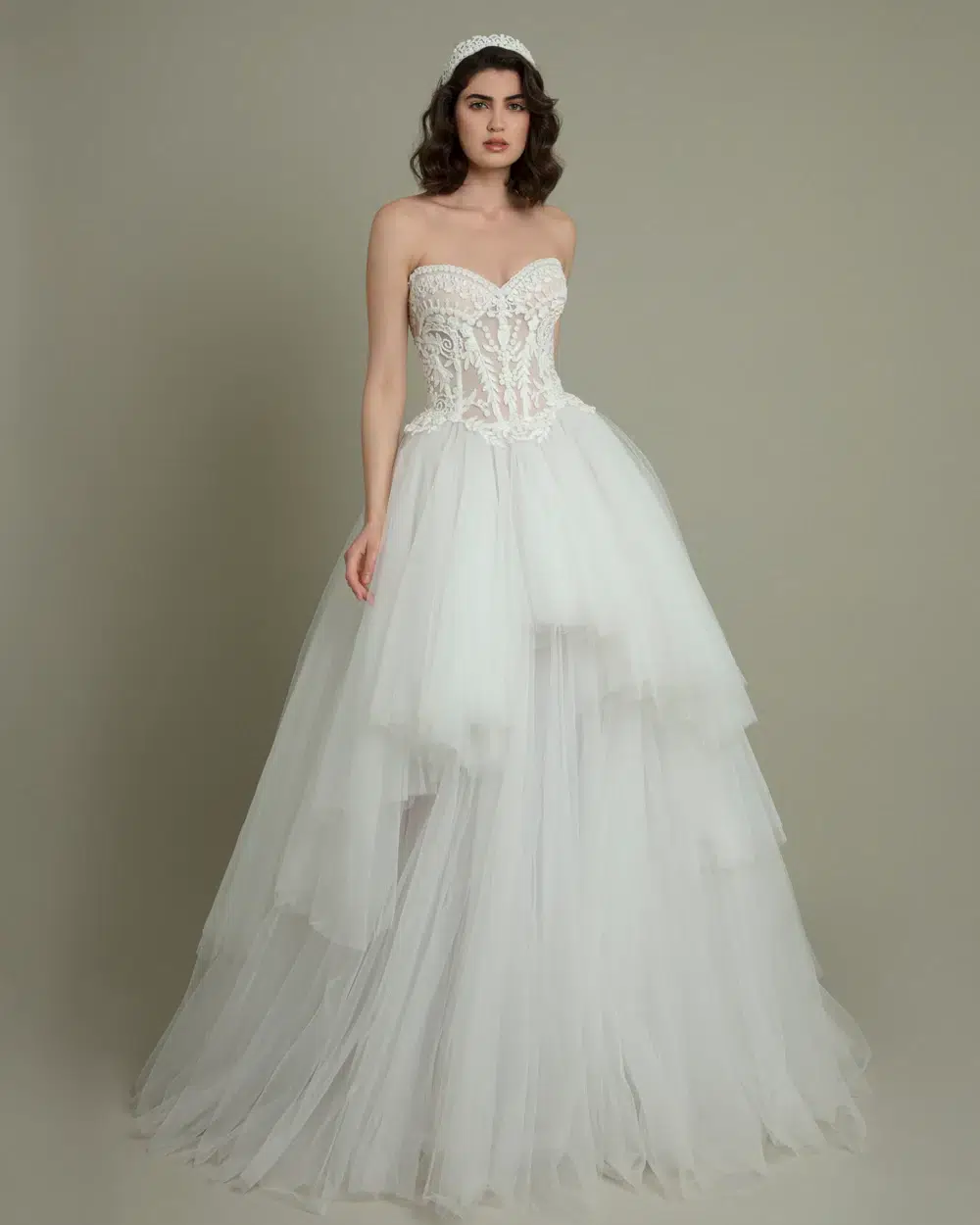 Take A Look At Gemy Maalouf's Mesmerizing Bridal Collection 2023 11