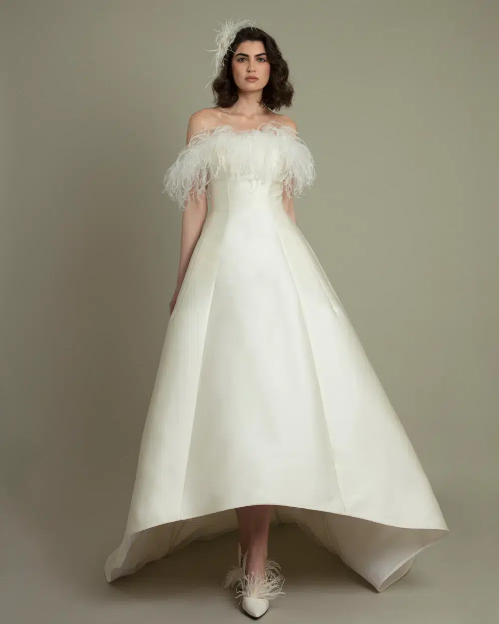 Take A Look At Gemy Maalouf's Mesmerizing Bridal Collection 2023 10