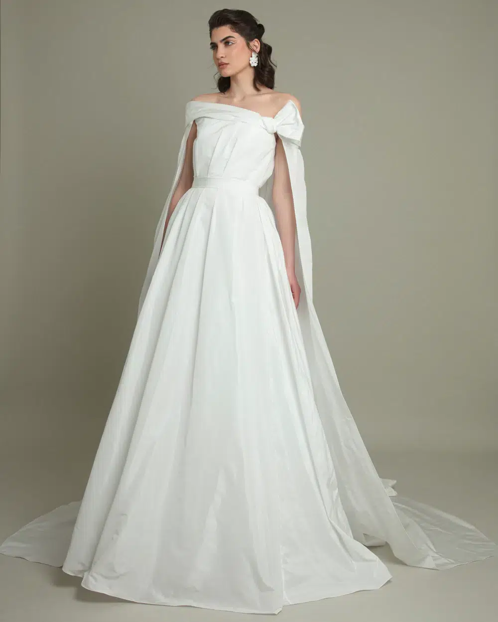 Take A Look At Gemy Maalouf's Mesmerizing Bridal Collection 2023 6