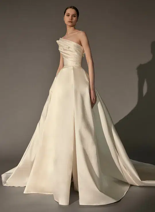 Check Out Elie Saab's Graceful Bridal Collection For The Spring Of 2023