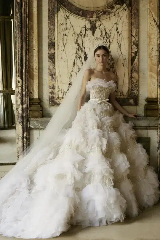 Discover Elie Saab's Majestic Bridal Collection For Fall 2022 4