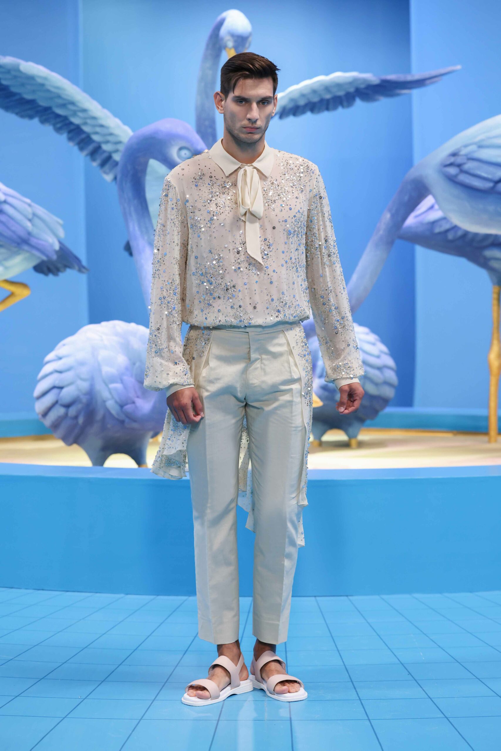 Discover Georges Hobeika's Vibrant 'Flamingo Club' RTW Collection For Spring & Summer 2023 4