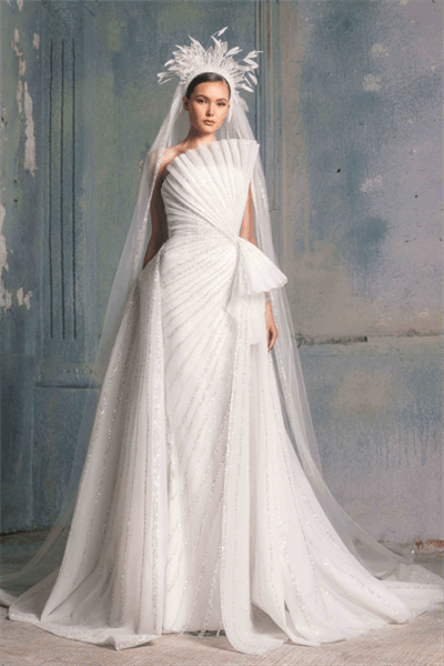 Check Out Tony Ward's Serene Bridal Collection For Fall 2023 2