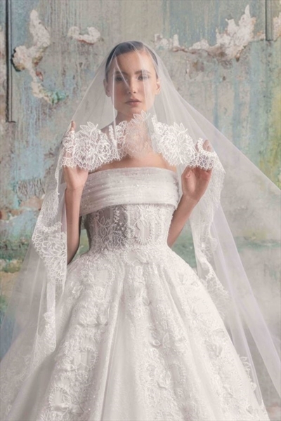 Check Out Tony Ward's Serene Bridal Collection For Fall 2023 8