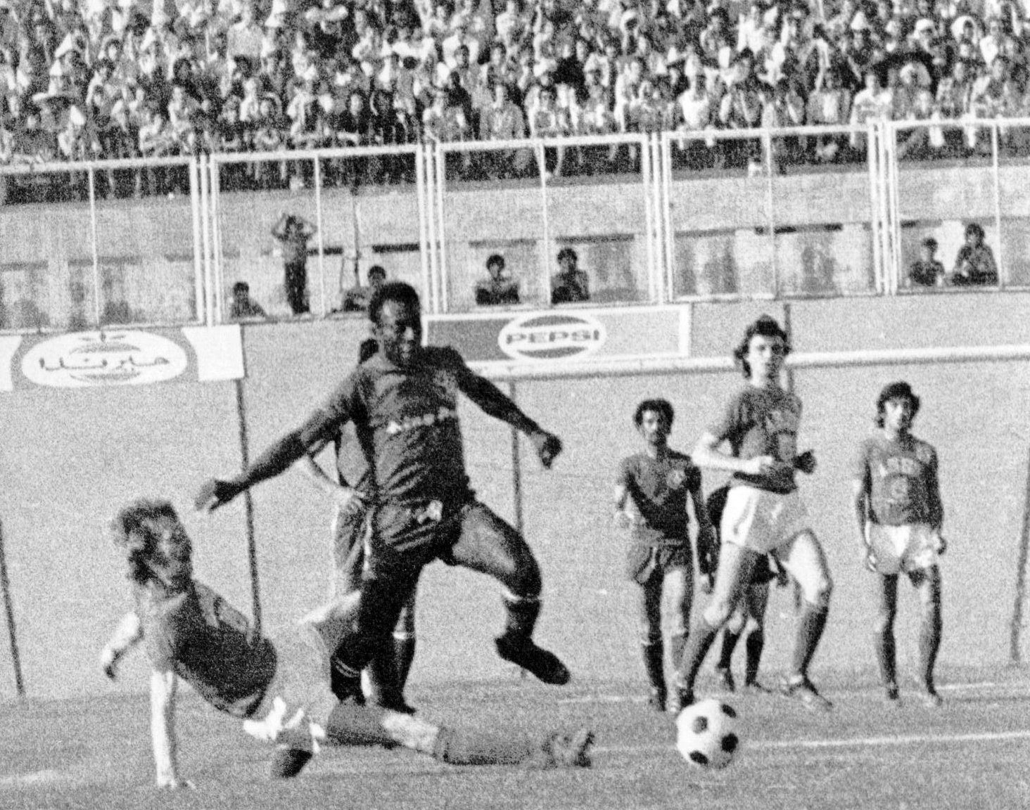 The Story Of When Pele Came To Lebanon, With 6 Iconic Photos 3