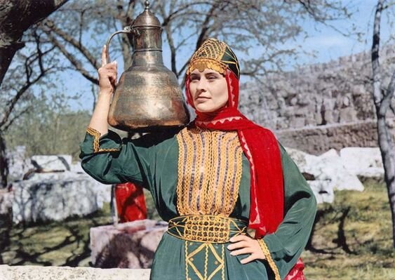 12 Traditional Lebanese Independence Day Fashion Styles to Inspire Your